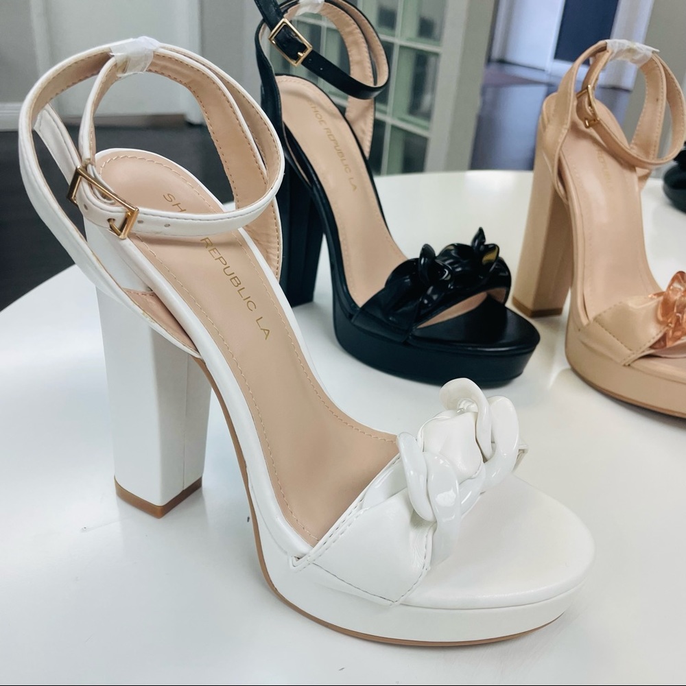 White chain platform heel - Picture 2 of 5